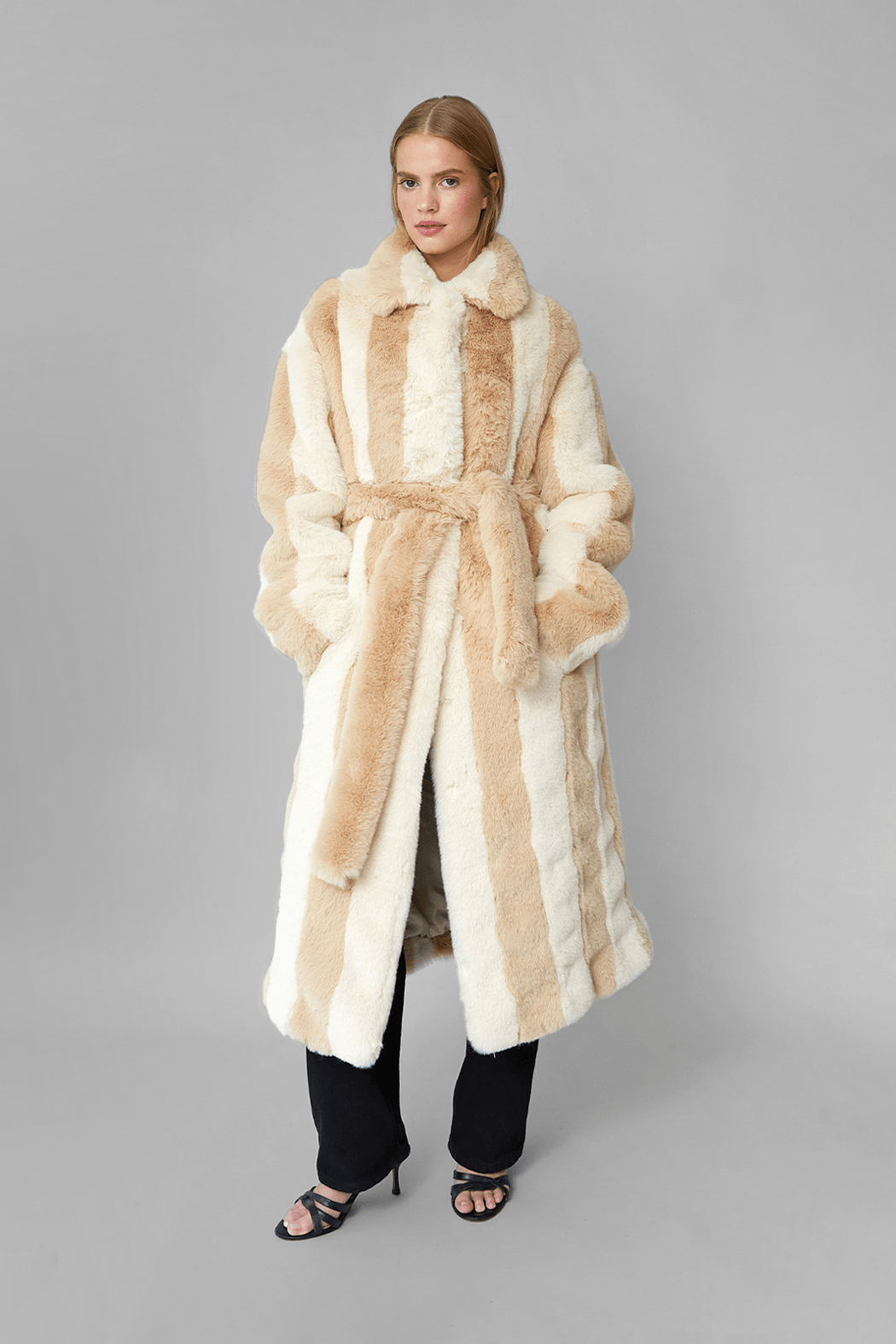 OpéraSPORT - Estelle Coat, Creame Brulee